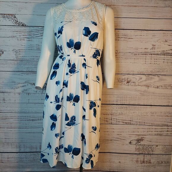 Stork & Babe - Floral Print Lace Neckline Sleeveless Dress - Picture 5 of 15